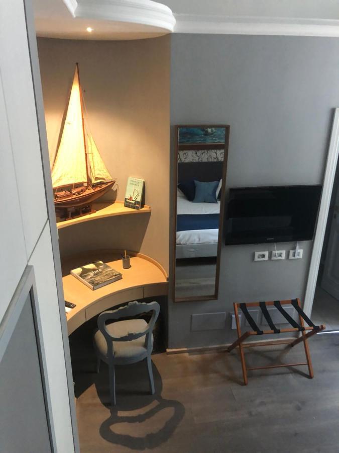 New! Bellissimo Palazzofranchi Pantheon Apartment *
