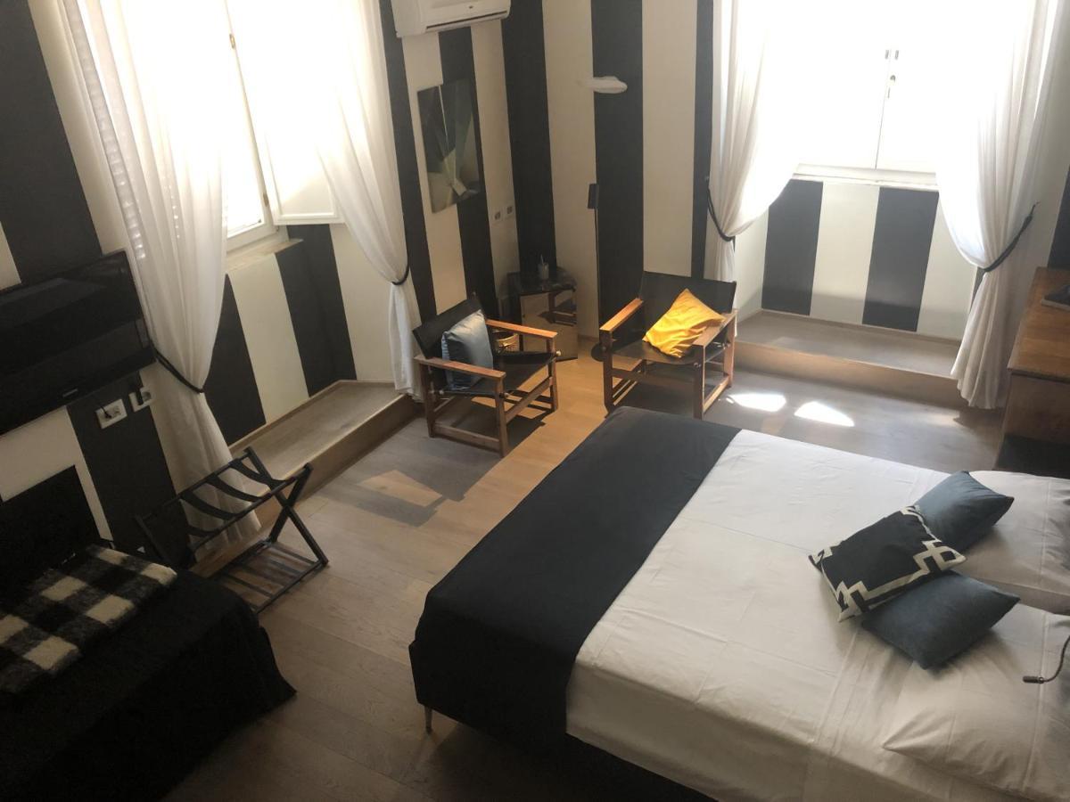 New! Bellissimo Palazzofranchi Pantheon Apartment Rome