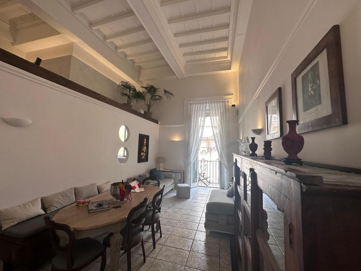 New! Bellissimo Palazzofranchi Pantheon Apartment
