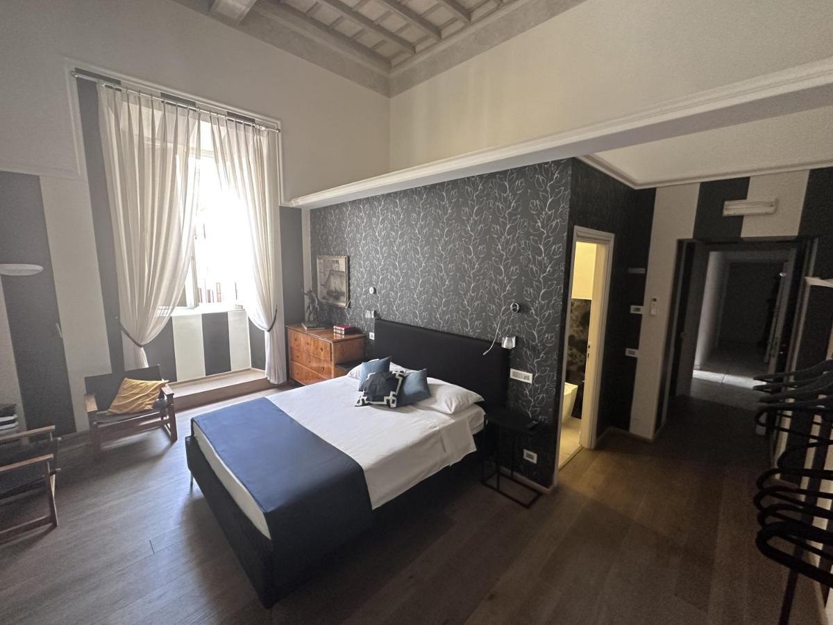 New! Bellissimo Palazzofranchi Pantheon Apartment Rome